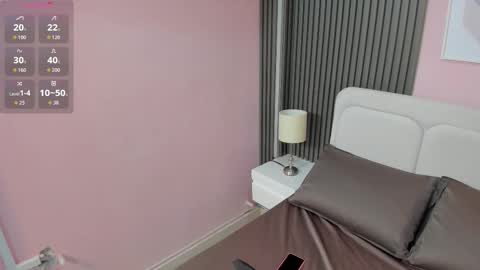 Snapshot of honey_sofii_ chatting on November 28, 2025, 11:24 am honey_sofii_ online show from November 28, 2025, 11:24 am