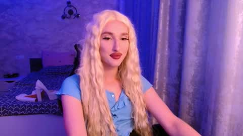 Snapshot of honey_sunset chatting on September 26, 2025, 6:12 pm honey_sunset online show from September 26, 2025, 6:12 pm