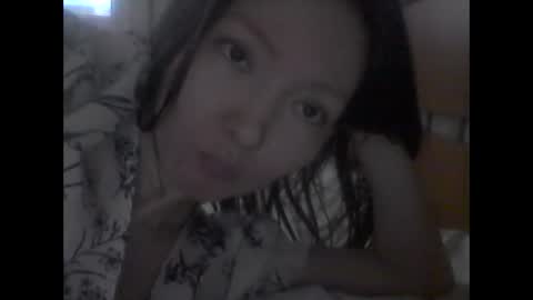 Snapshot of honey_yuzu chatting on November 10, 2025, 4:33 am honey_yuzu online show from November 10, 2025, 4:33 am