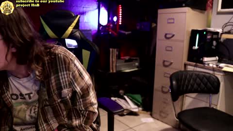 Snapshot of honeyand_thebear chatting on December 2, 2024, 2:53 am Honey and Bear online show from December 2, 2024, 2:53 am