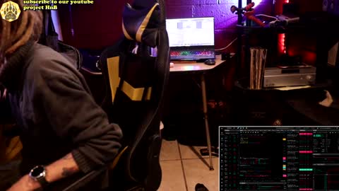 Snapshot of honeyand_thebear chatting on December 6, 2024, 7:34 pm Honey and Bear online show from December 6, 2024, 7:34 pm