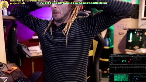 Snapshot of honeyand_thebear chatting on January 31, 2025, 1:45 pm Honey and Bear online show from January 31, 2025, 1:45 pm