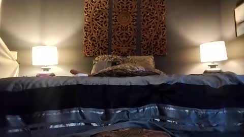 Honey online show from December 5, 2024, 3:17 pm