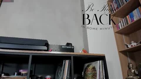 Sofia independent model online show from October 14, 2025, 10:49 am