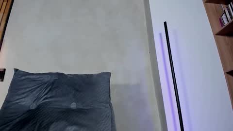 Sofia independent model online show from October 27, 2025, 11:25 am