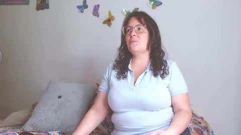 Snapshot of honeyhotpaty chatting on January 5, 2025, 6:45 pm sofia online show from January 5, 2025, 6:45 pm