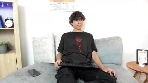 honeymoon_sariel online show from September 8, 2025, 7:35 pm