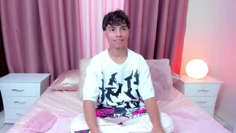 honeymoon_sariel online show from October 19, 2025, 7:47 pm