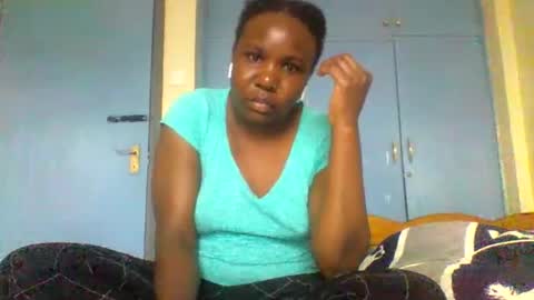 Honeymuny online show from October 29, 2025, 10:17 am