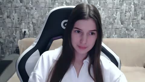Snapshot of honeyynancyy chatting on January 19, 2025, 1:22 pm Nancy online show from January 19, 2025, 1:22 pm