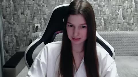 Snapshot of honeyynancyy chatting on February 23, 2025, 5:07 pm Nancy online show from February 23, 2025, 5:07 pm