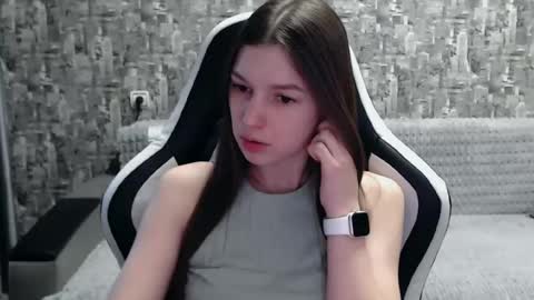 Snapshot of honeyynancyy chatting on February 24, 2025, 12:05 pm Nancy online show from February 24, 2025, 12:05 pm