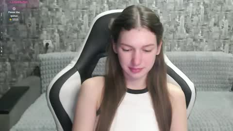 Snapshot of honeyynancyy chatting on September 25, 2025, 1:04 pm Nancy online show from September 25, 2025, 1:04 pm