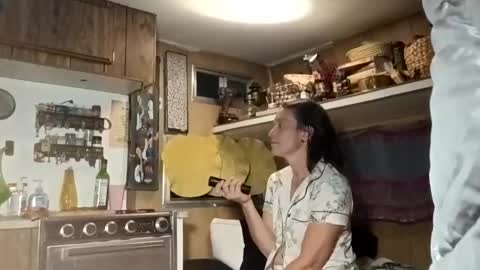 Snapshot of hoodoou chatting on December 20, 2025, 5:03 am hoodoou online show from December 20, 2025, 5:03 am