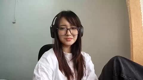 Ha-yoon online show from December 5, 2025, 4:43 am