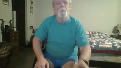 Snapshot of hormonemonster27 chatting on January 1, 2025, 3:34 am Hormone Monster online show from January 1, 2025, 3:34 am
