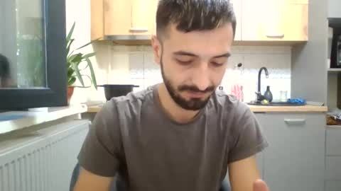 Snapshot of horny_couple9600 chatting on September 24, 2025, 4:49 am horny_couple9600 online show from September 24, 2025, 4:49 am