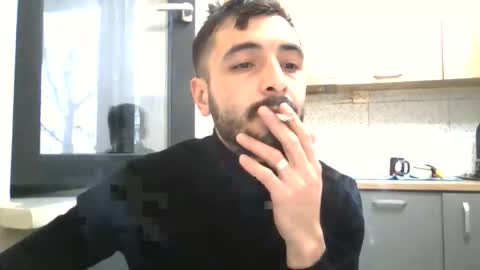 Snapshot of horny_couple9600 chatting on November 25, 2025, 5:40 am horny_couple9600 online show from November 25, 2025, 5:40 am