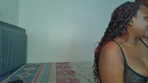 Snapshot of horny_lainie chatting on October 14, 2025, 6:31 pm horny_lainie online show from October 14, 2025, 6:31 pm