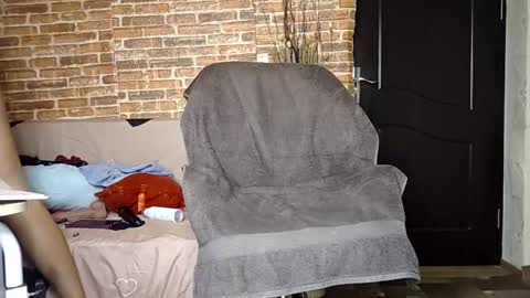 horny milf online show from February 11, 2025, 3:29 pm