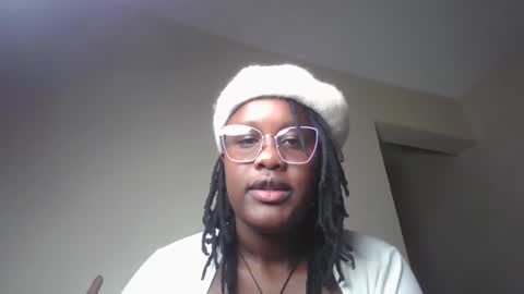 Lucy online show from November 24, 2025, 7:35 pm