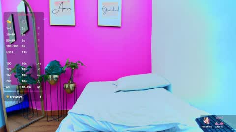 Khloe  online show from January 27, 2025, 12:58 pm