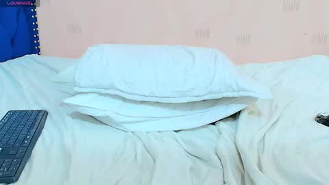 Khloe  online show from February 7, 2025, 3:41 pm