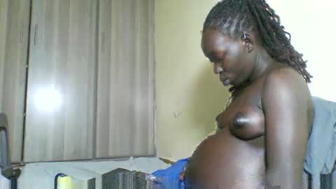 Snapshot of hornybebz chatting on September 28, 2025, 9:09 pm Yvy online show from September 28, 2025, 9:09 pm