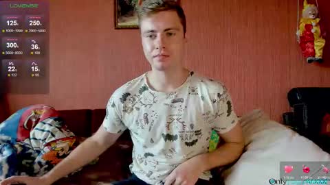 Snapshot of hornyblondieboyy chatting on October 7, 2025, 10:23 am Max online show from October 7, 2025, 10:23 am