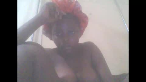 Snapshot of hornygal001 chatting on November 15, 2025, 12:30 am hornygal001 online show from November 15, 2025, 12:30 am