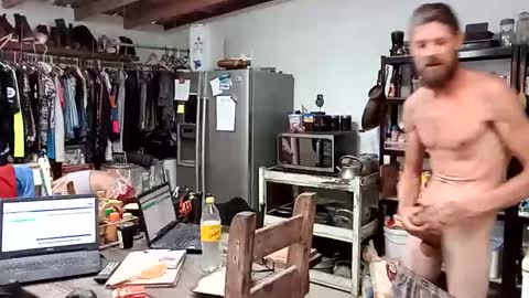 Snapshot of hornyhippies0080 chatting on November 7, 2025, 3:34 pm Nix D online show from November 7, 2025, 3:34 pm