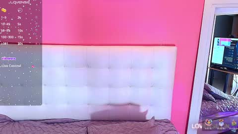 Snapshot of hornyhousekeeper_ chatting on December 13, 2024, 12:50 pm Valentina online show from December 13, 2024, 12:50 pm