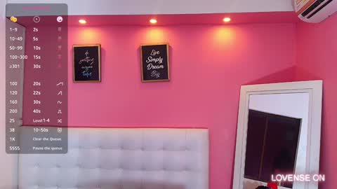 Snapshot of hornyhousekeeper_ chatting on December 20, 2024, 12:38 pm Valentina online show from December 20, 2024, 12:38 pm