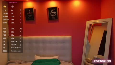 Snapshot of hornyhousekeeper_ chatting on December 22, 2024, 12:16 pm Valentina online show from December 22, 2024, 12:16 pm