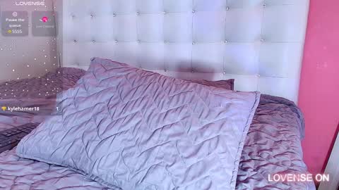 Snapshot of hornyhousekeeper_ chatting on December 28, 2024, 12:56 pm Valentina online show from December 28, 2024, 12:56 pm