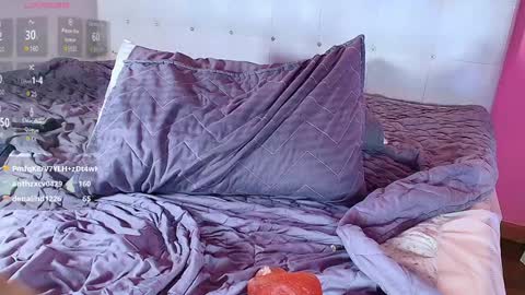 Snapshot of hornyhousekeeper_ chatting on January 16, 2025, 3:56 pm Valentina online show from January 16, 2025, 3:56 pm