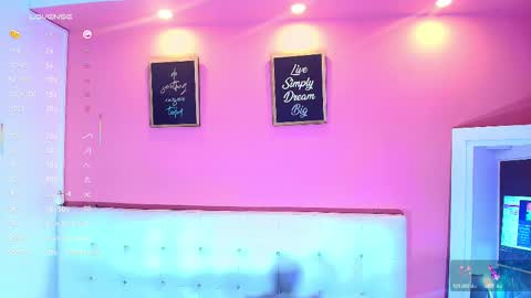 Snapshot of hornyhousekeeper_ chatting on February 17, 2025, 12:48 pm Valentina online show from February 17, 2025, 12:48 pm