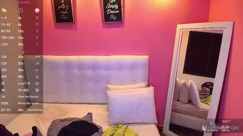 Snapshot of hornyhousekeeper_ chatting on February 19, 2025, 12:22 pm Valentina online show from February 19, 2025, 12:22 pm