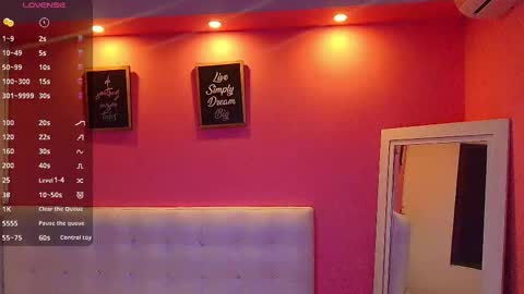 Snapshot of hornyhousekeeper_ chatting on February 26, 2025, 12:47 pm Valentina online show from February 26, 2025, 12:47 pm