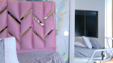 Snapshot of hornyhousekeeper_ chatting on September 15, 2025, 12:38 pm Valentina online show from September 15, 2025, 12:38 pm