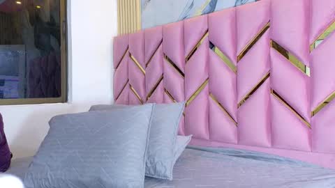 Snapshot of hornyhousekeeper_ chatting on September 16, 2025, 12:28 pm Valentina online show from September 16, 2025, 12:28 pm