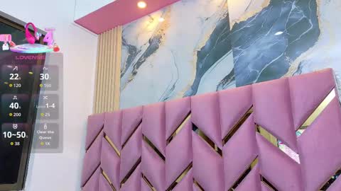 Snapshot of hornyhousekeeper_ chatting on September 29, 2025, 12:43 pm Valentina online show from September 29, 2025, 12:43 pm