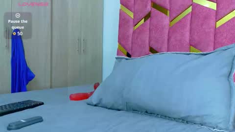 Snapshot of hornyhousekeeper_ chatting on October 25, 2025, 3:29 pm Valentina online show from October 25, 2025, 3:29 pm