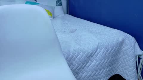 Ambar  online show from February 14, 2025, 7:33 pm