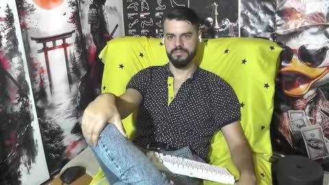 Snapshot of hornymaster93 chatting on September 26, 2025, 5:22 am hornymaster online show from September 26, 2025, 5:22 am