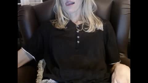 Snapshot of hornyssima chatting on September 13, 2025, 8:19 pm Hornyssima online show from September 13, 2025, 8:19 pm