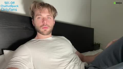 Edward aka Wolf online show from December 3, 2024, 8:39 pm