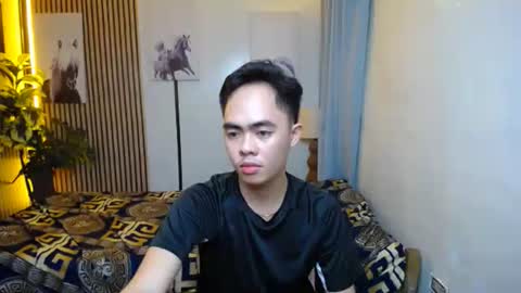 Rylle online show from September 19, 2025, 2:24 am