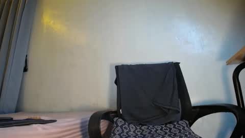 Rylle online show from November 18, 2025, 7:07 pm