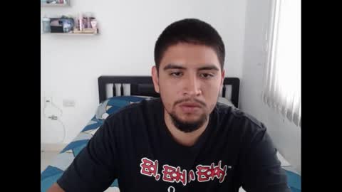 Snapshot of hot__husbands chatting on February 5, 2025, 7:10 pm hot__husbands online show from February 5, 2025, 7:10 pm